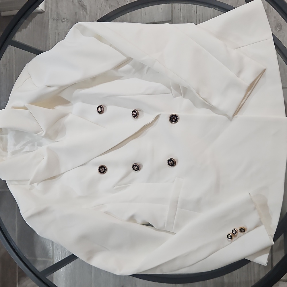 Elegant White Double-Breasted Women's Jacket